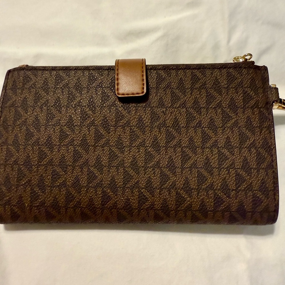 Michael Kors Gold and Brown Large Double Zip Wristlet - Picture 4 of 9